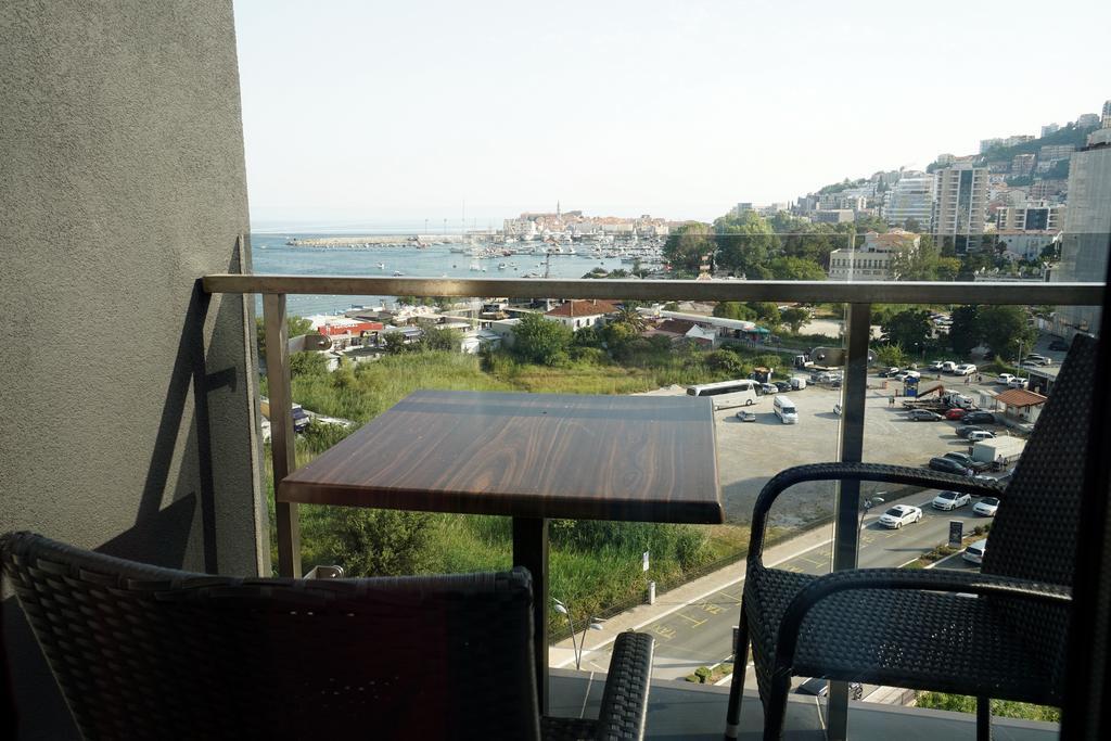 Budva Bay Breeze Apartments Eksteriør bilde
